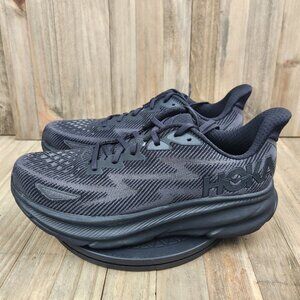 Mens Hoka One One Clifton 9 size 11 D Triple Black Athletic Running Shoes